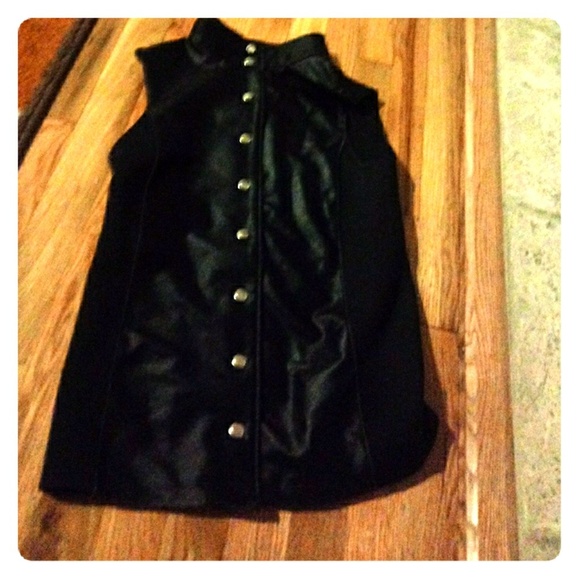 Vest - Picture 1 of 1